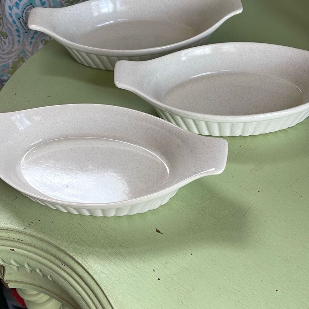 Oven proof made in Japan stoneware Au Gratin dish speckled set of 3. Midcentury